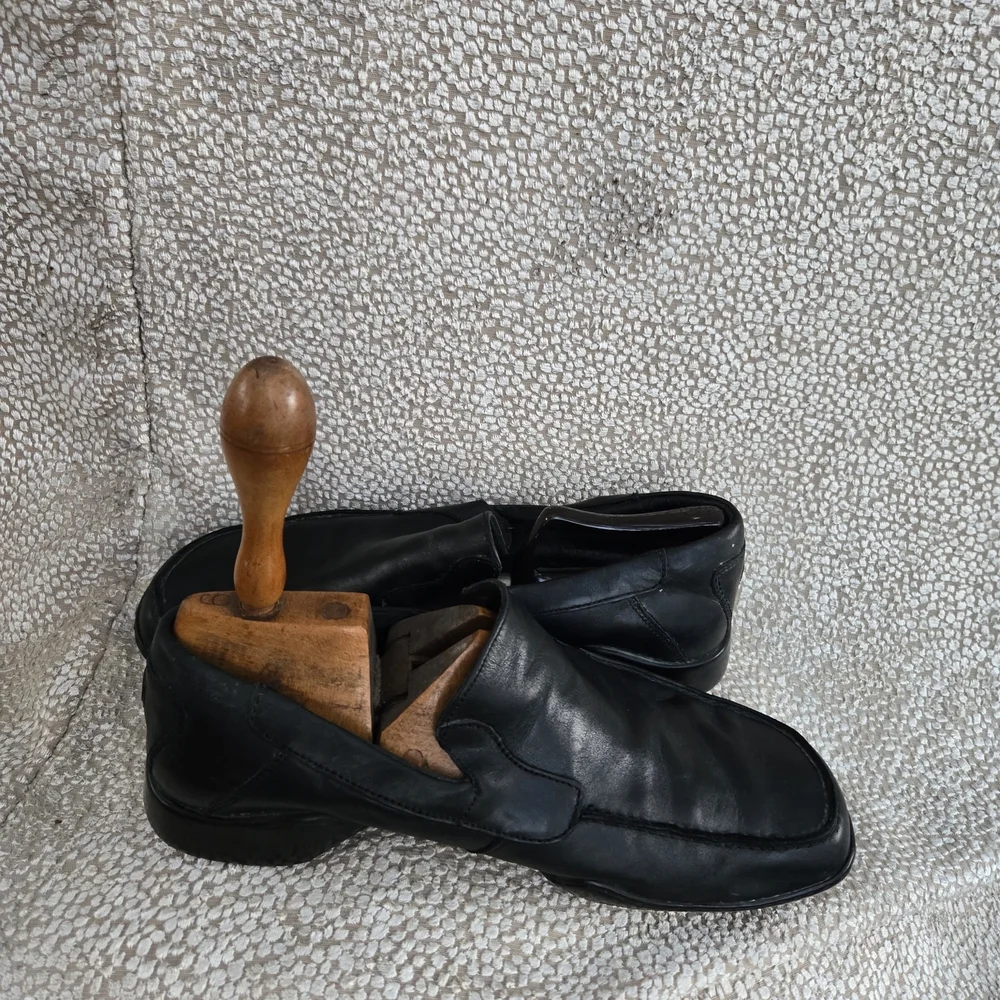 Reaction Kenneth Cole Black Leather Oxfords